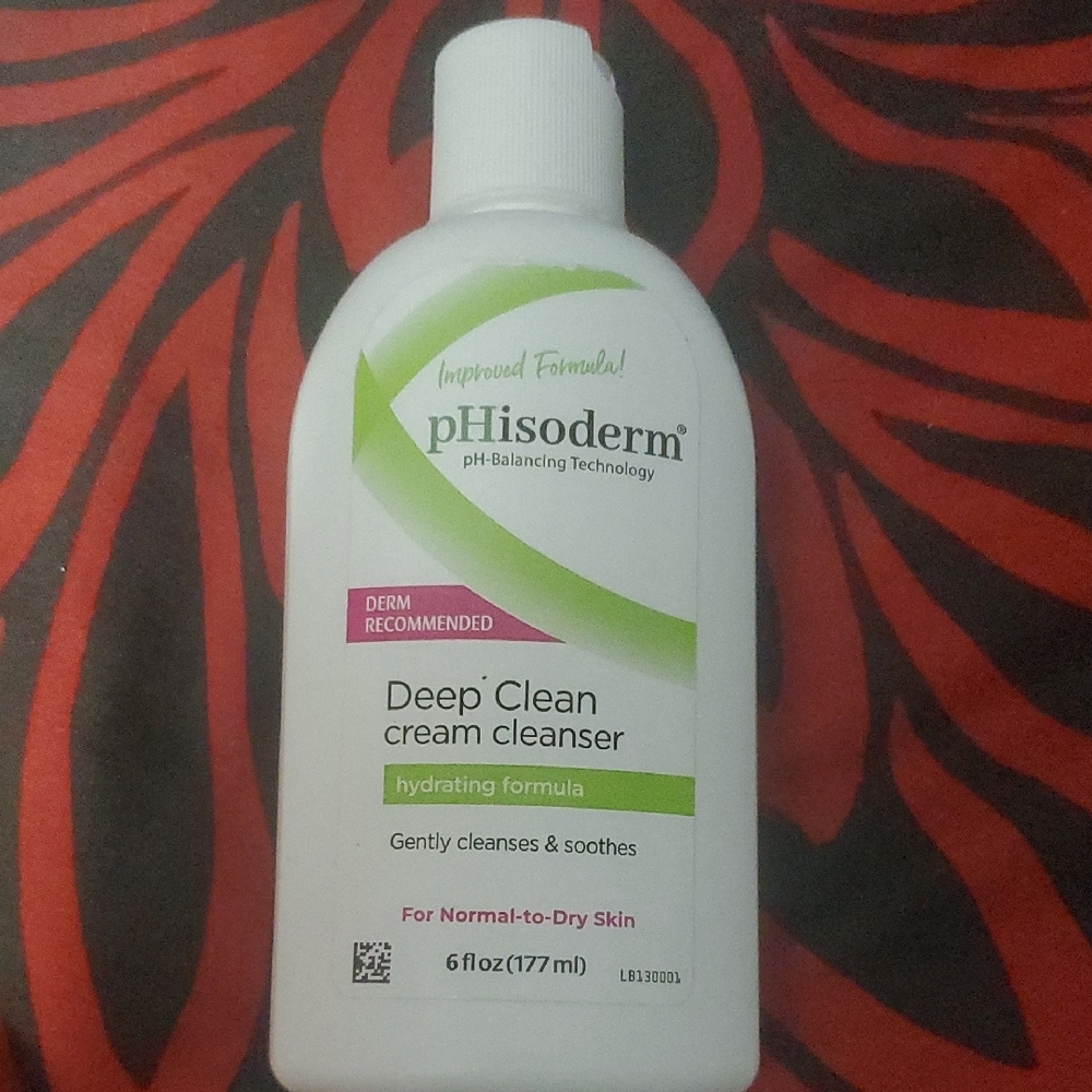 Deep Clean Cream Cleanser - White
